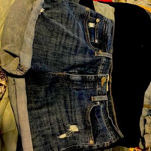 These Levi’s are a large mid length shorts are a original riveted